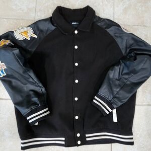Fashion Nova Black varsity jacket #varsityjacket
